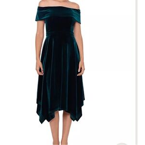Xscape Off The Shoulder Velvet Fit & Flare Women’s Dress Hunter Green Size 10